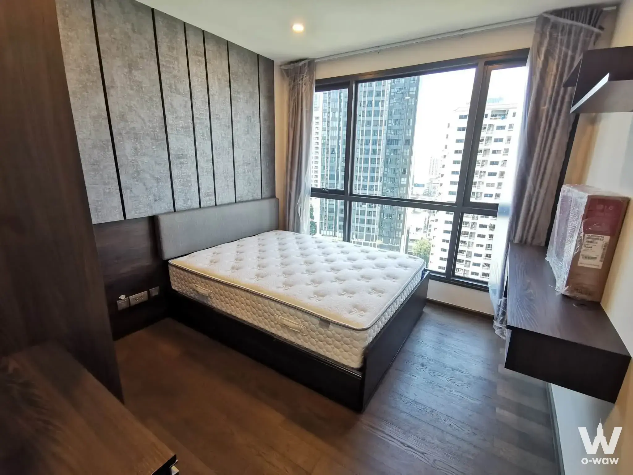 Condo with 2 bedrooms for rent at Ideo Q Siam-Ratchathewi — photo 2 of 5