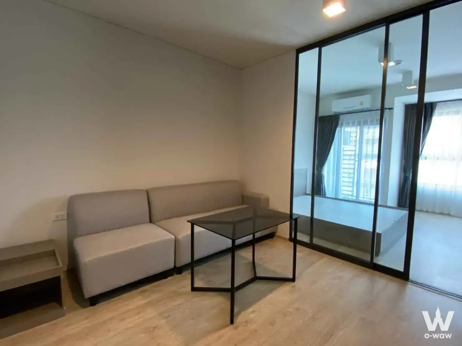 Commercial with 1 bedroom for rent at Ideo Sathon-Wongwian Yai — photo 4 of 5