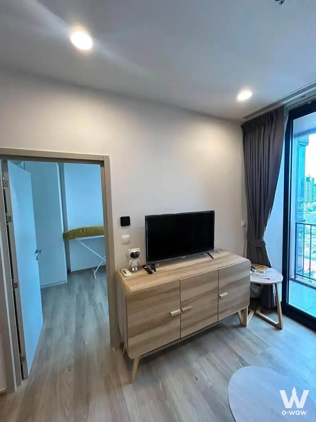 Condo with 1 bedroom for rent at Oka Haus — photo 2 of 3