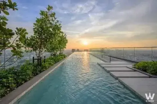 Rooftop infinity pool with sunset views at QUINTARA MHy'DEN PHO NIMIT