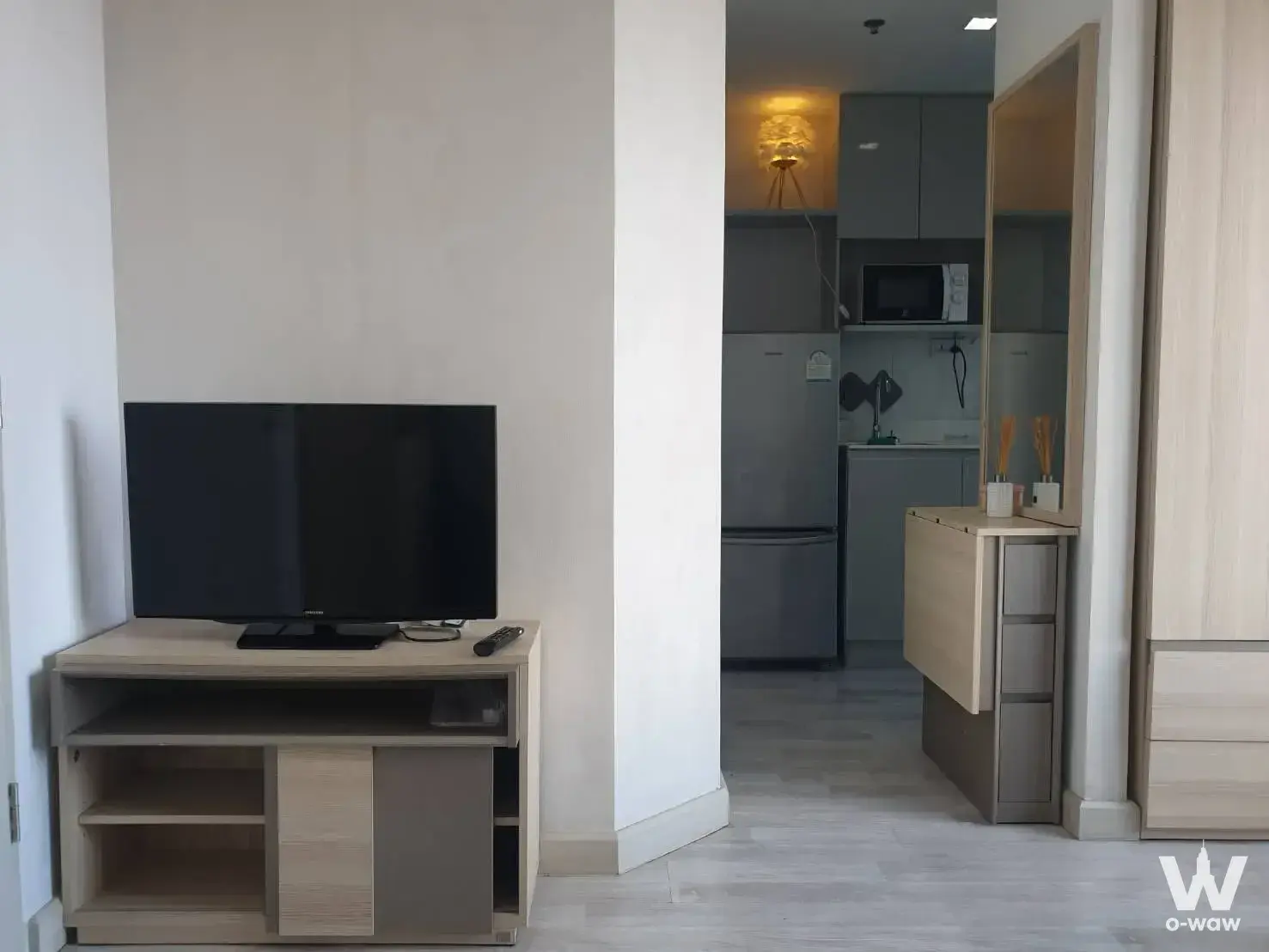 Commercial with 1 bedroom for rent at Ideo Mobi Sathorn — photo 4 of 5
