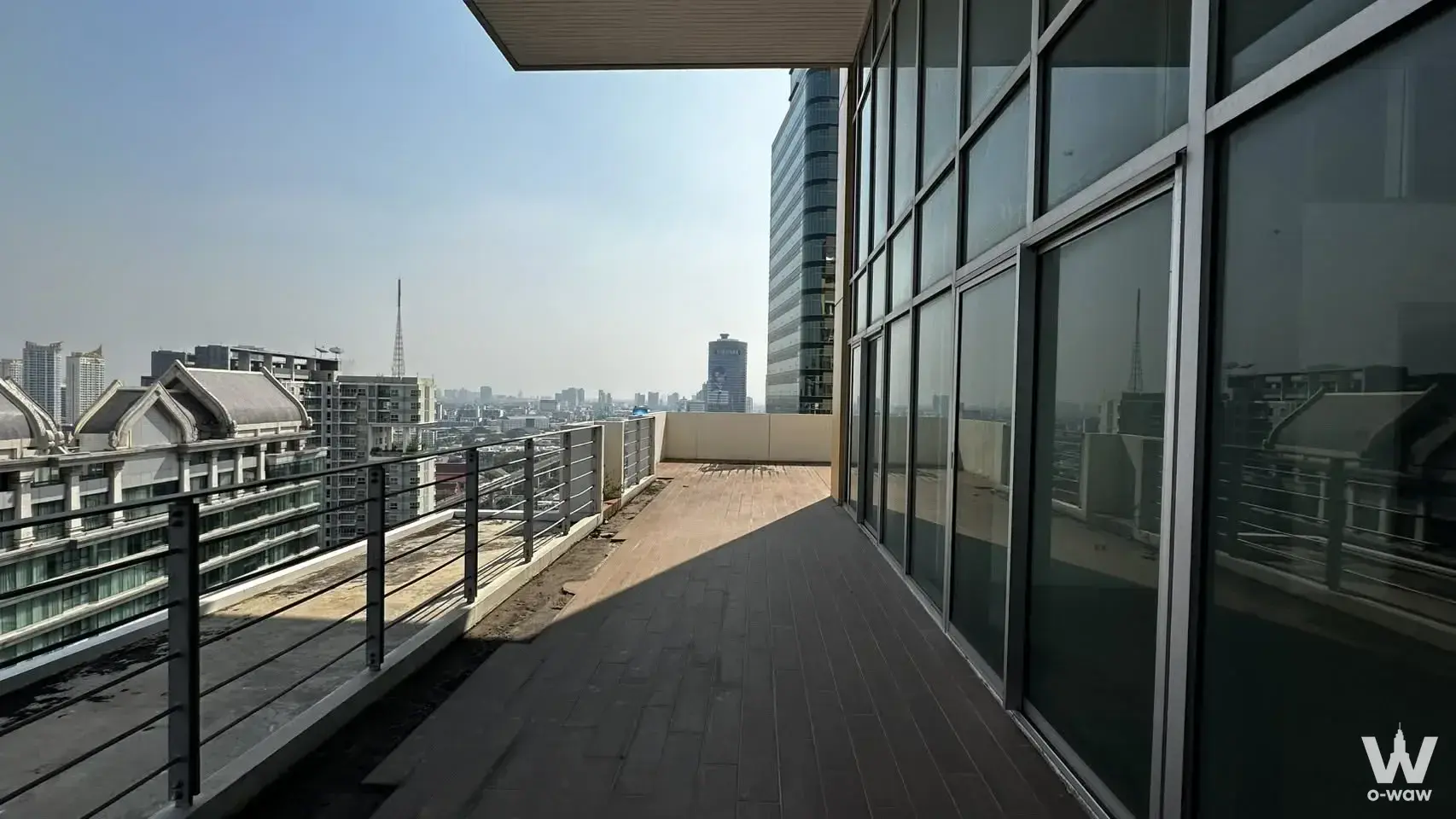 Condo with 2 bedrooms for sale at My Resort Bangkok — photo 1 of 5