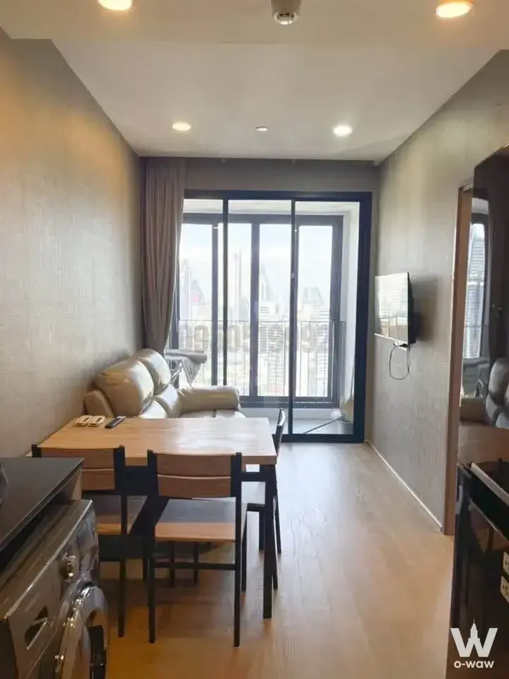 Near Chula, Close to MRT Samyan