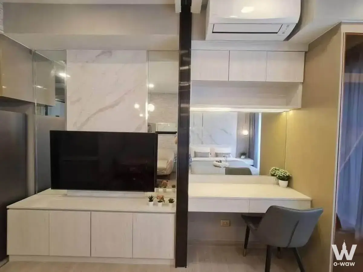 Condo with 1 bedroom for rent at One9Five Asoke - Rama 9 — photo 2 of 9