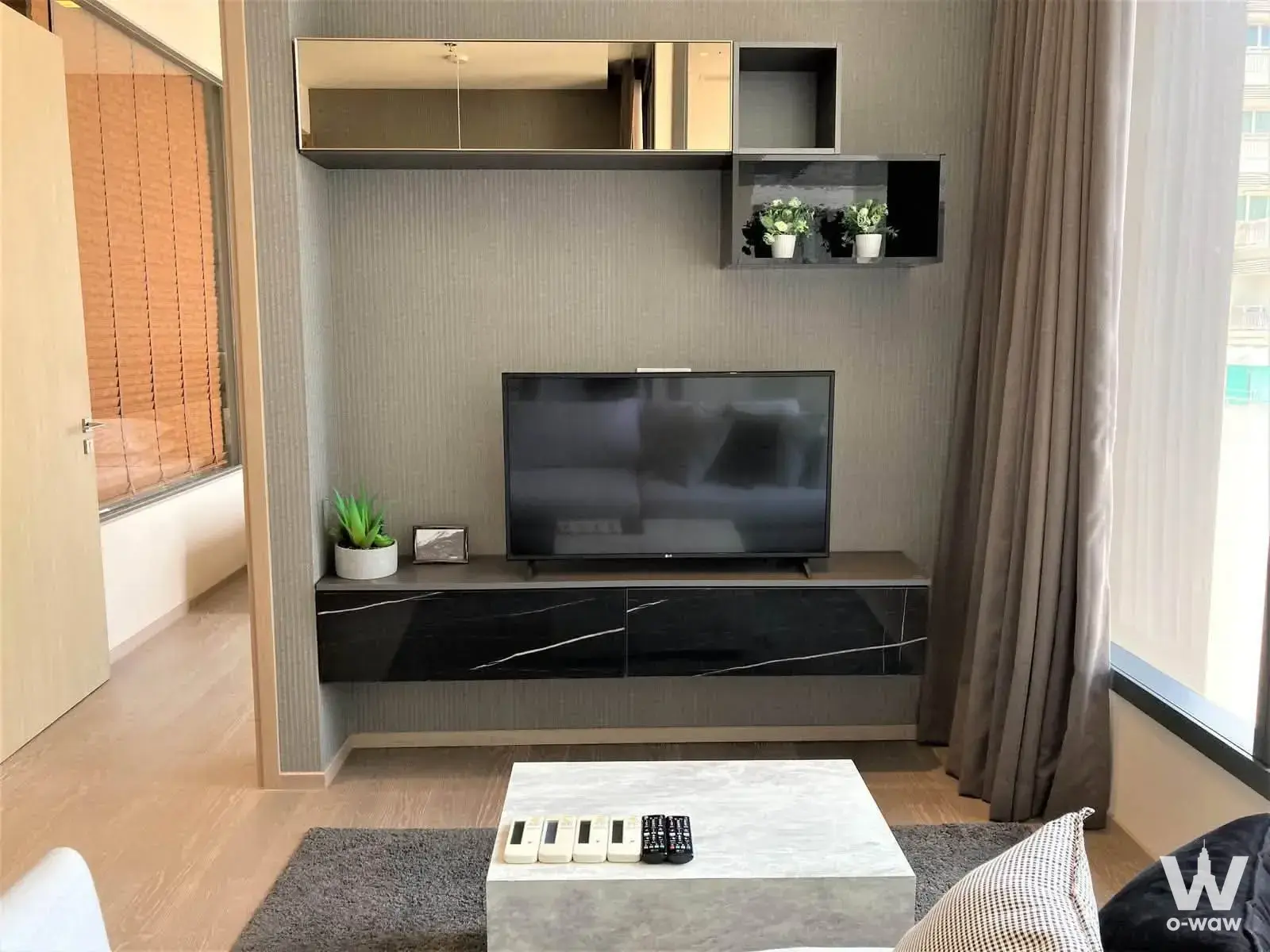 Condo with 2 bedrooms for rent at THE ESSE ASOKE — photo 2 of 5