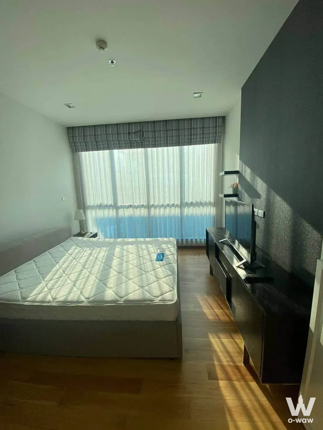 Commercial with 1 bedroom for rent at Hyde Sukhumvit 13 — photo 2 of 5