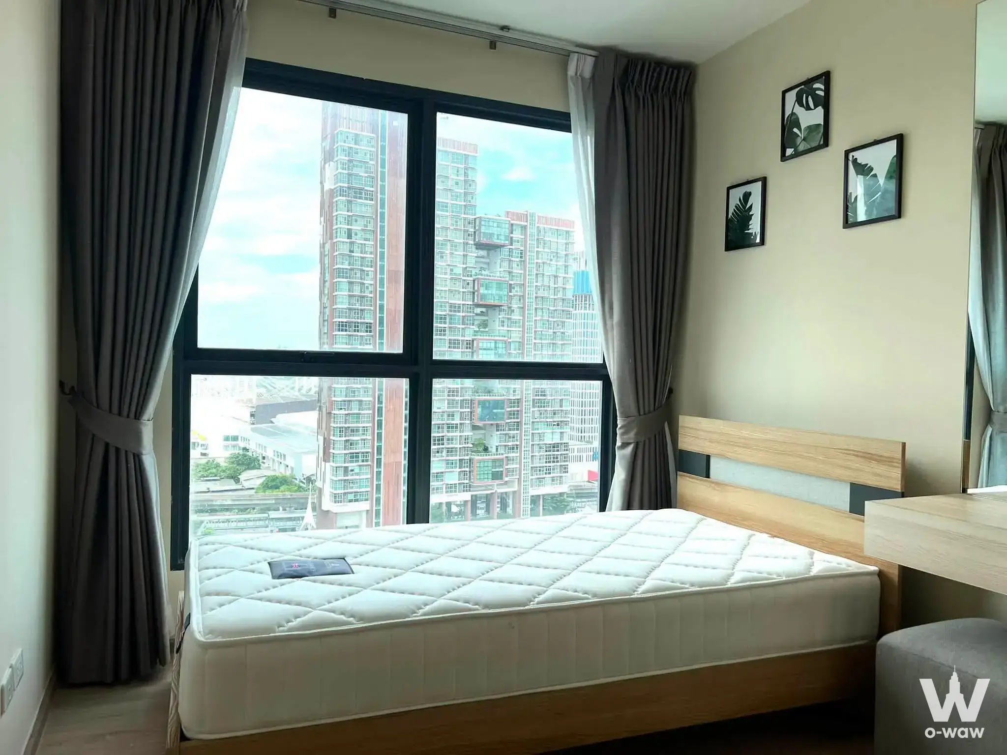 Condo with 2 bedrooms for rent at Ideo O2 — photo 1 of 5