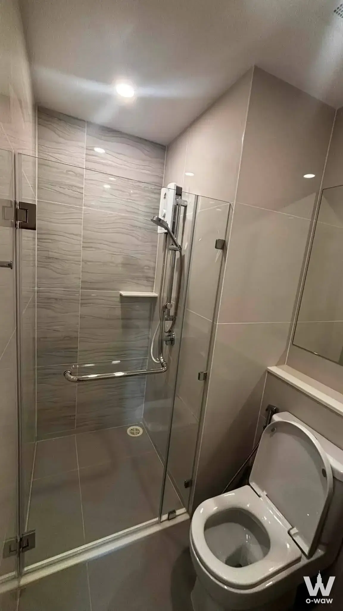 Condo with 1 bedroom for sale at Life One Wireless — photo 2 of 5