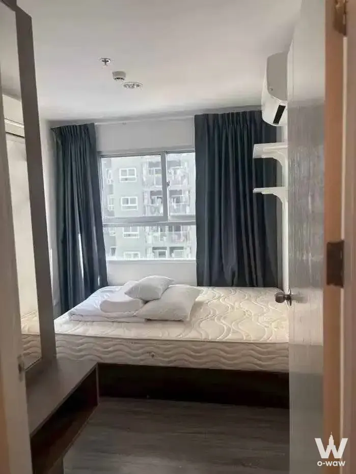 Condo with 1 bedroom for rent at The Trust Condo @BTS Erawan — photo 3 of 5
