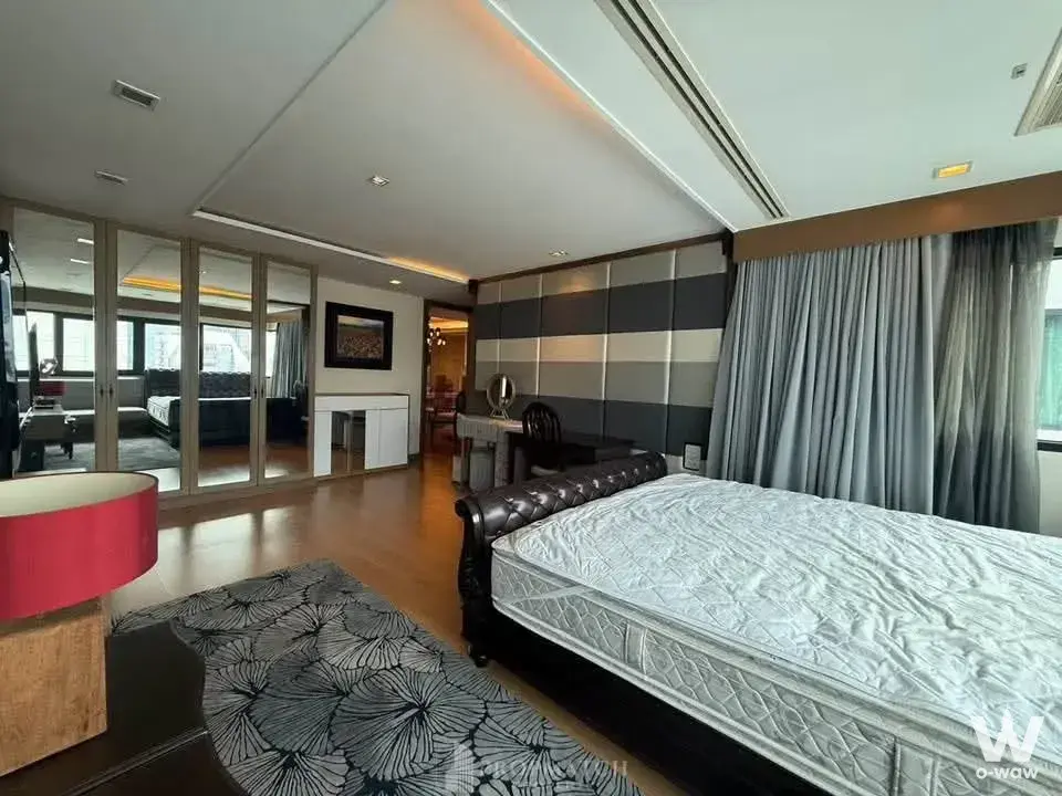 Sathorn, near BTS Sala Daeng and MRT Lumpini