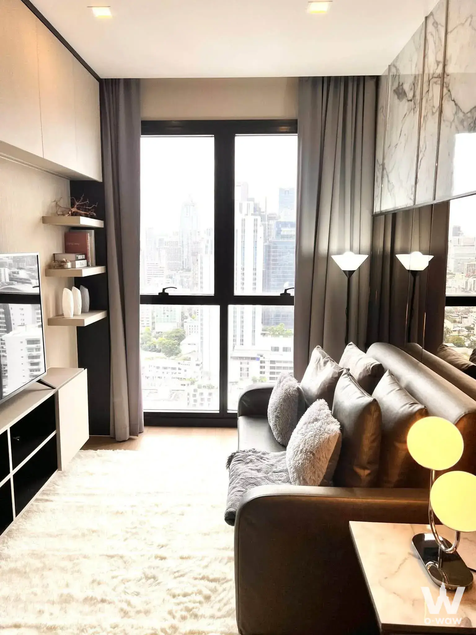 Condo with 1 bedroom for rent at Ashton Asoke — photo 1 of 4