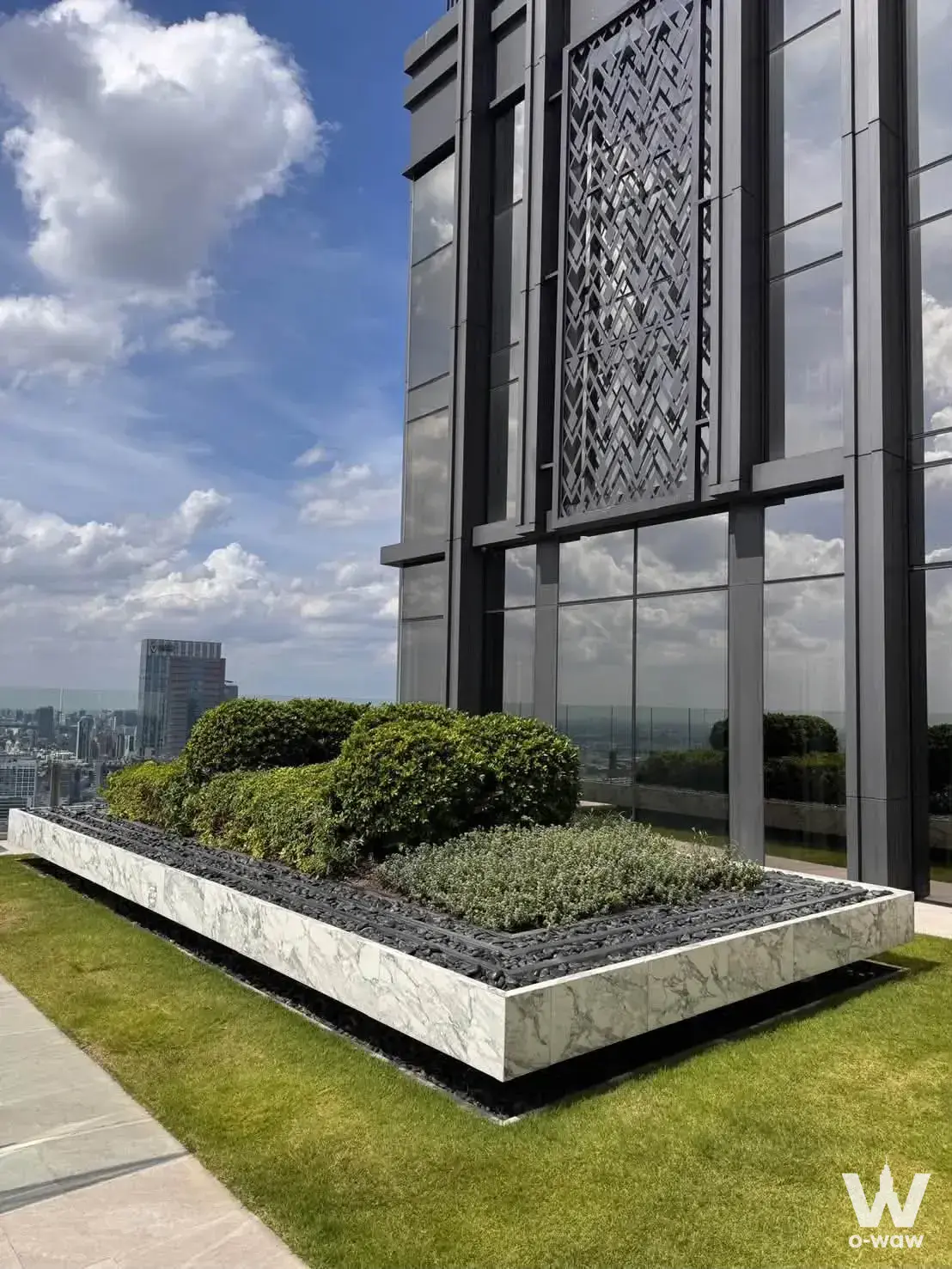 Condo with 3 bedrooms for rent at The Address Siam-Ratchathewi — photo 3 of 5