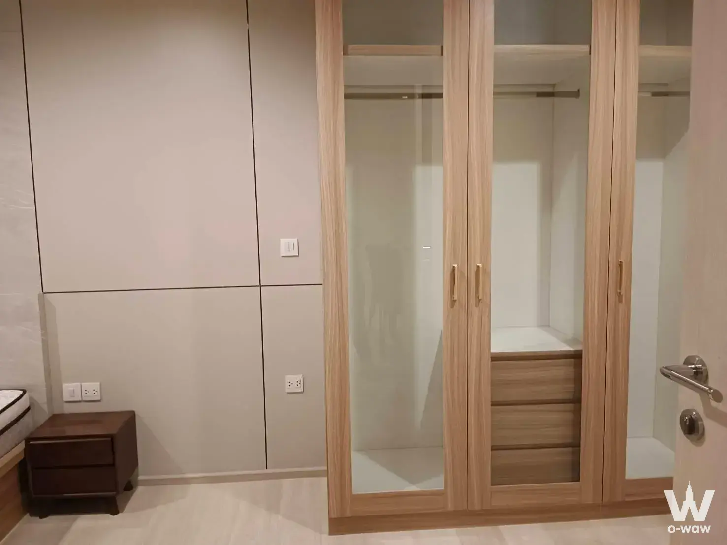 Condo with 2 bedrooms for rent at Life One Wireless — photo 5 of 5