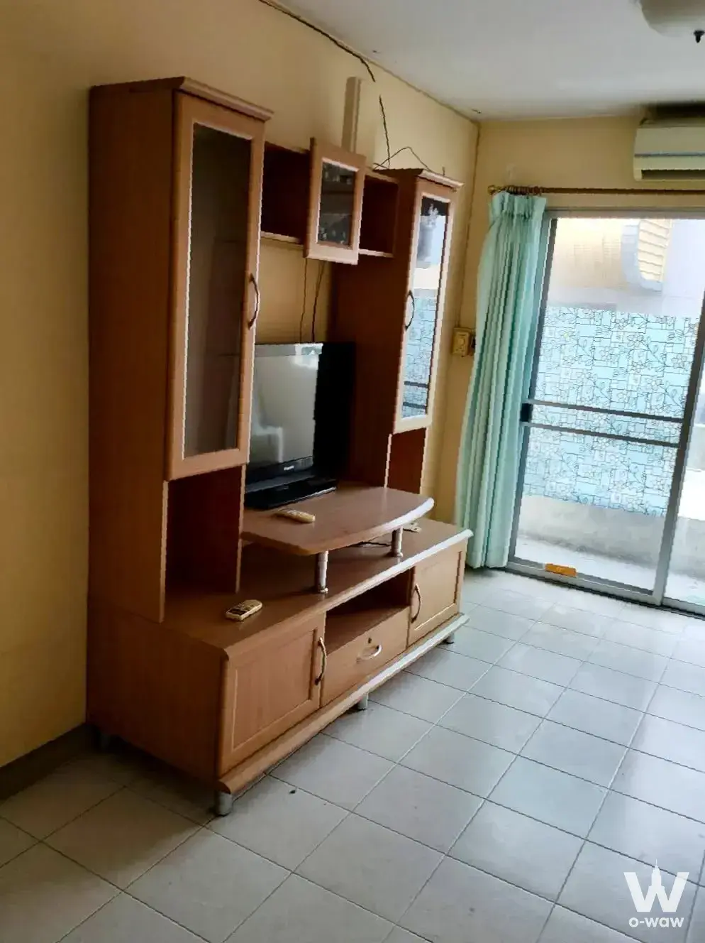 Living room for sale in Tawanna Residence 2 with oak entertainment center