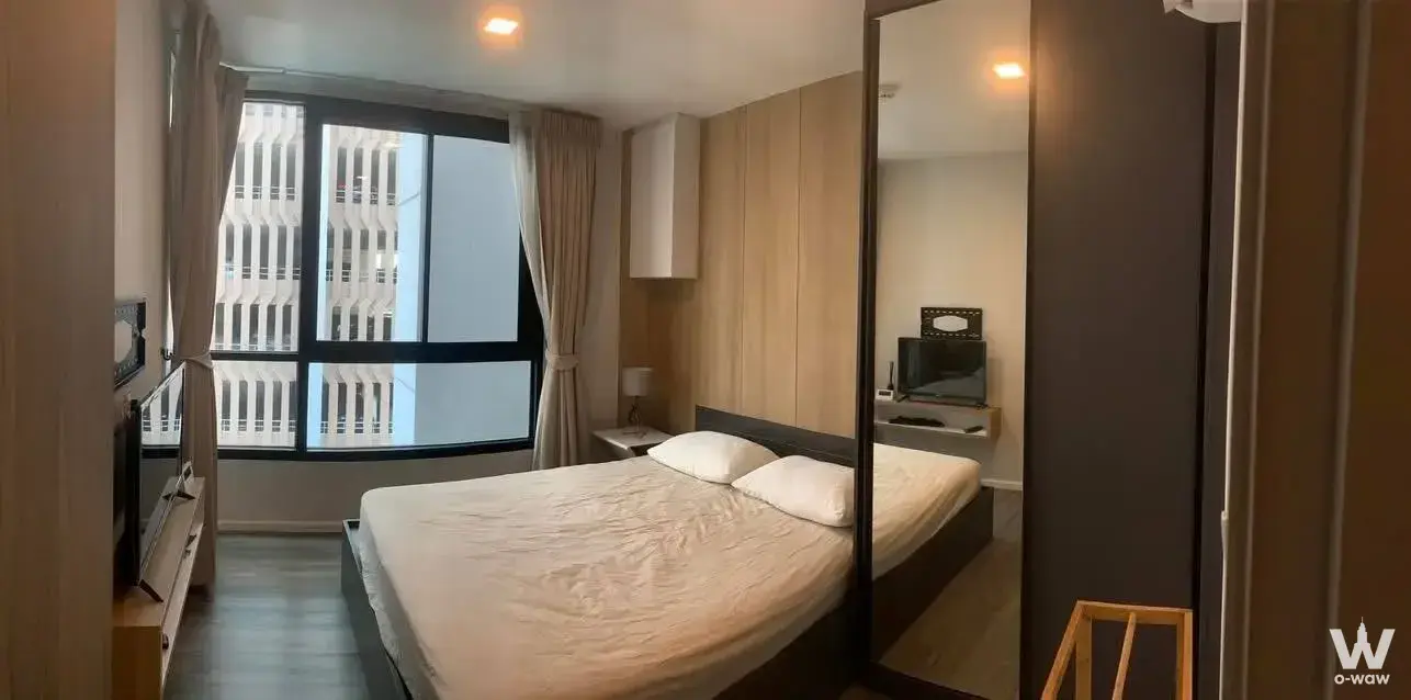 Phahonyothin Road Soi 18, near BTS Mo Chit and MRT Chatuchak, Bangkok