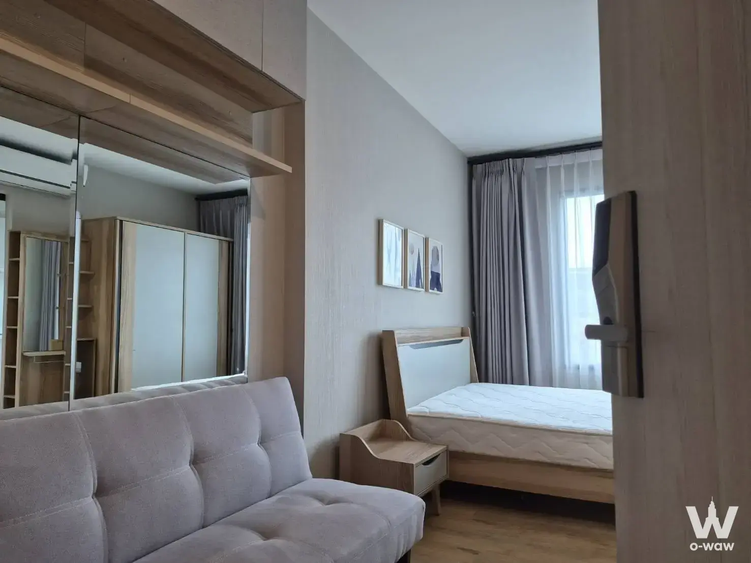 Condo with 1 bedroom for sale at Life Asoke — photo 2 of 5