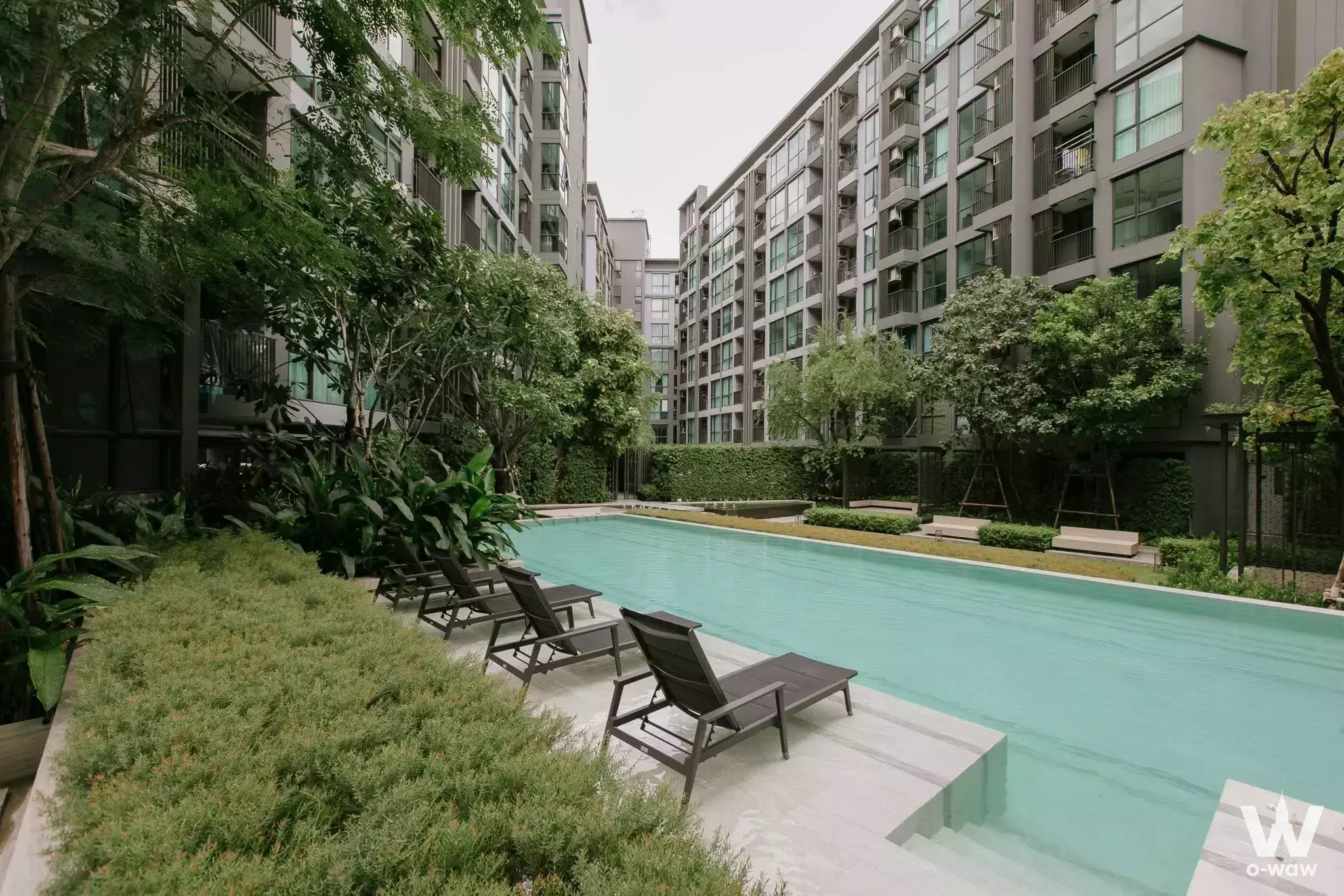 Bangkok, near BTS Sena Nikhom (110m)