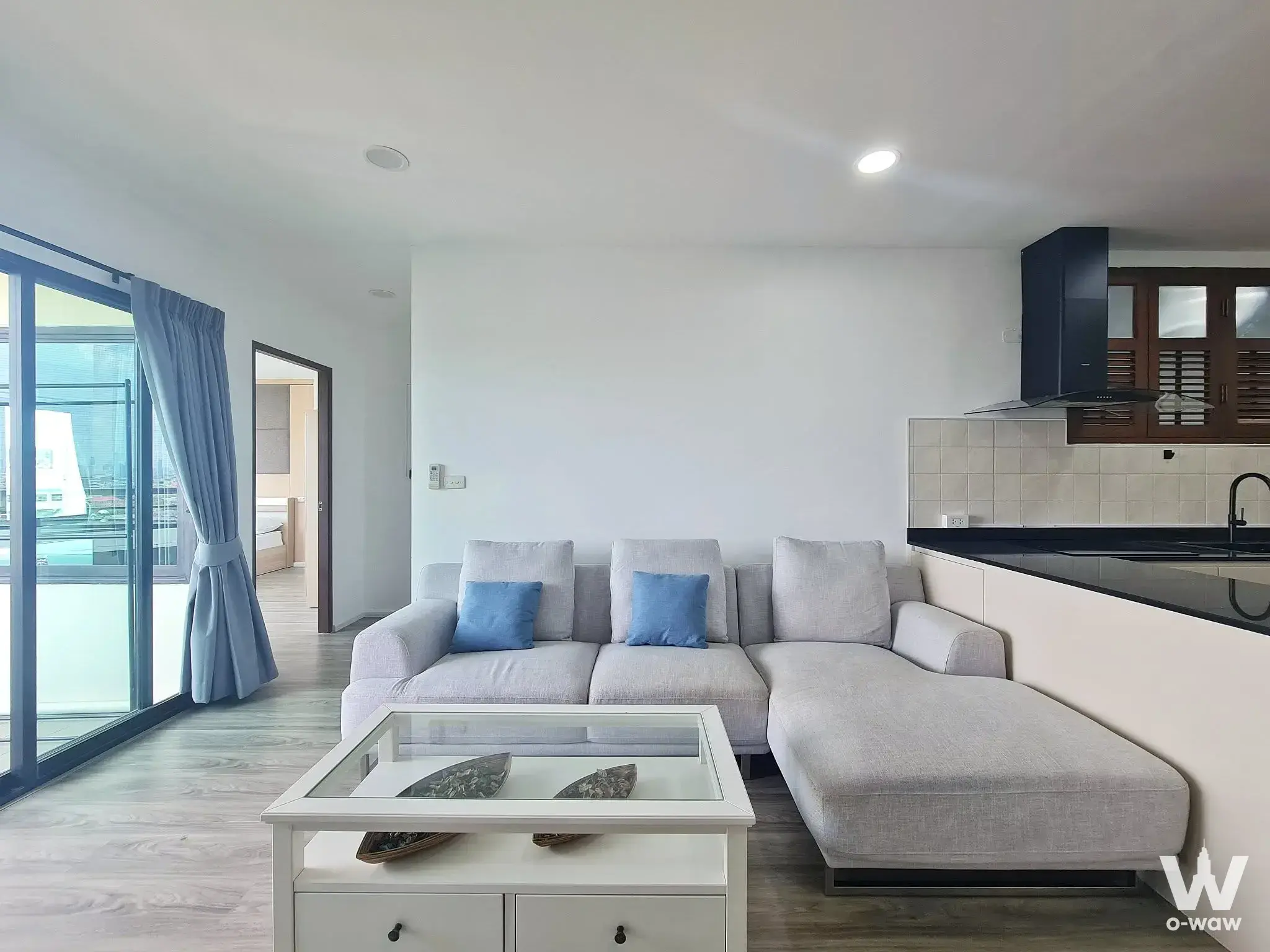 Charan Sanitwong 46, Bangkok, Thailand