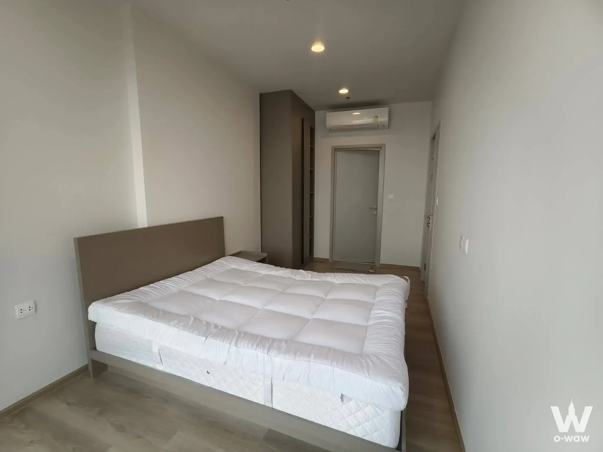 Condo with 1 bedroom for rent at Oka Haus — photo 1 of 5
