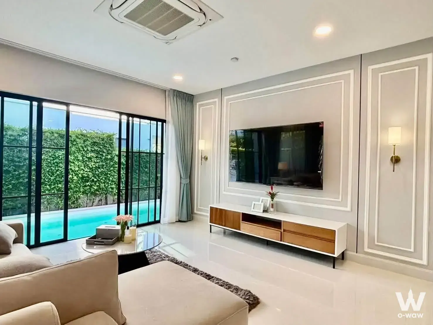 House with 4 bedrooms for rent at Nantawan Bangna KM. 7 — photo 1 of 5
