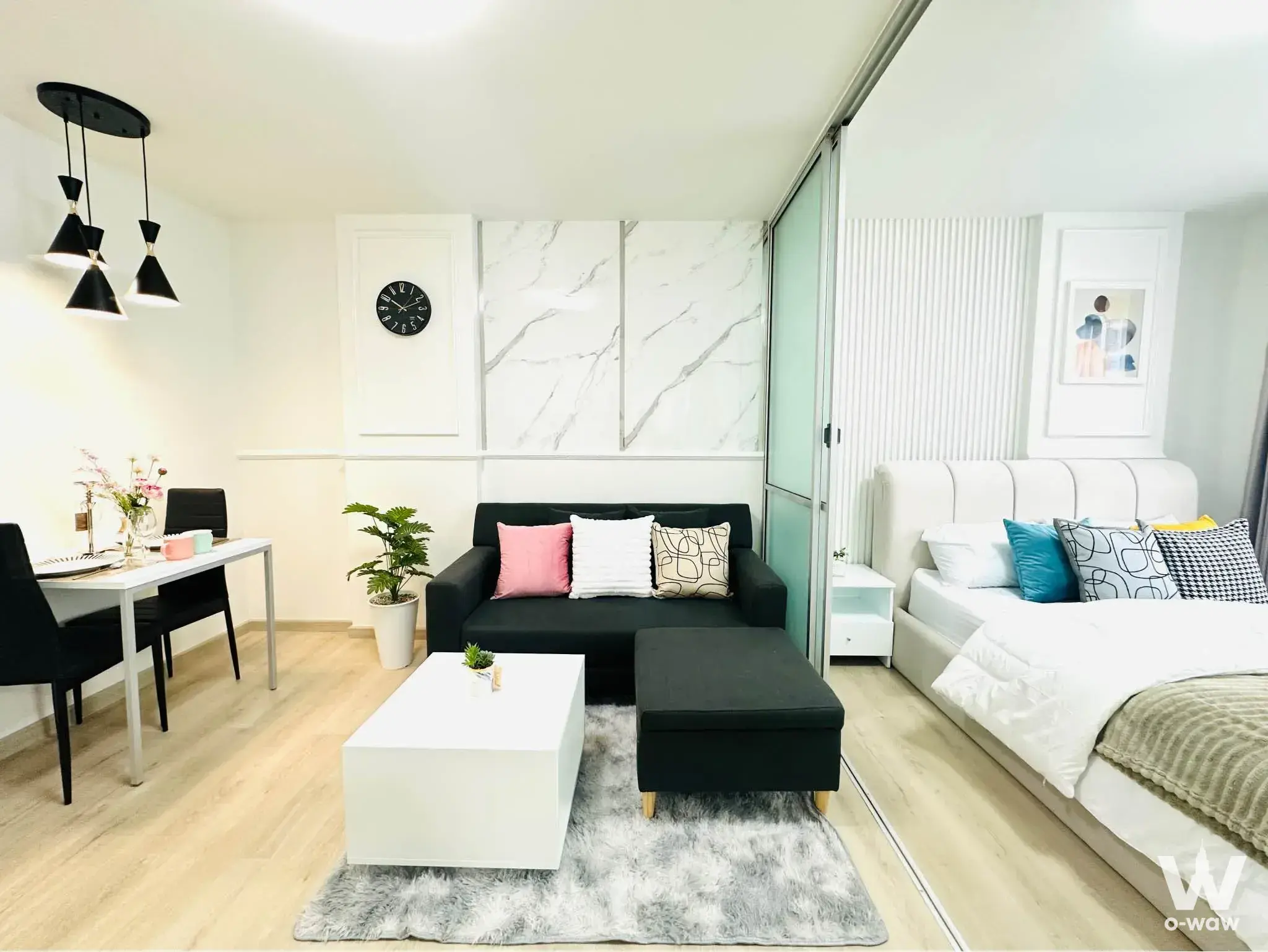 1-bed condo for sale in Dcondo Ramindra open-plan studio with marble feature wall