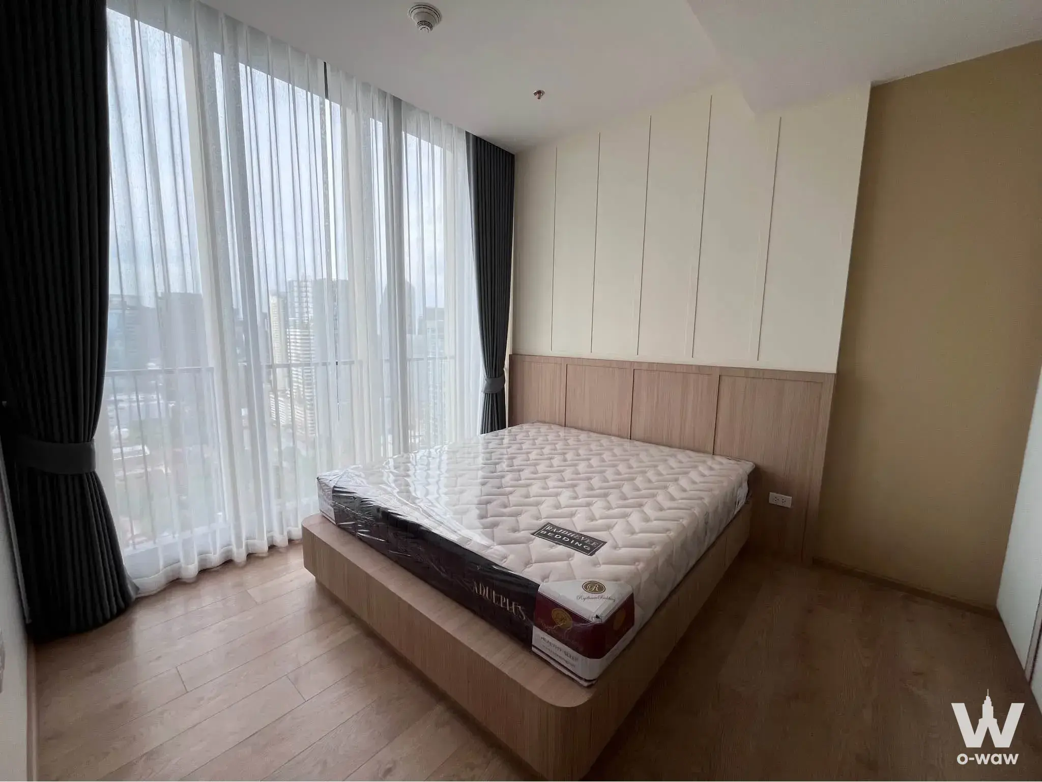 Condo with 1 bedroom for sale at Noble BE19 — photo 1 of 5