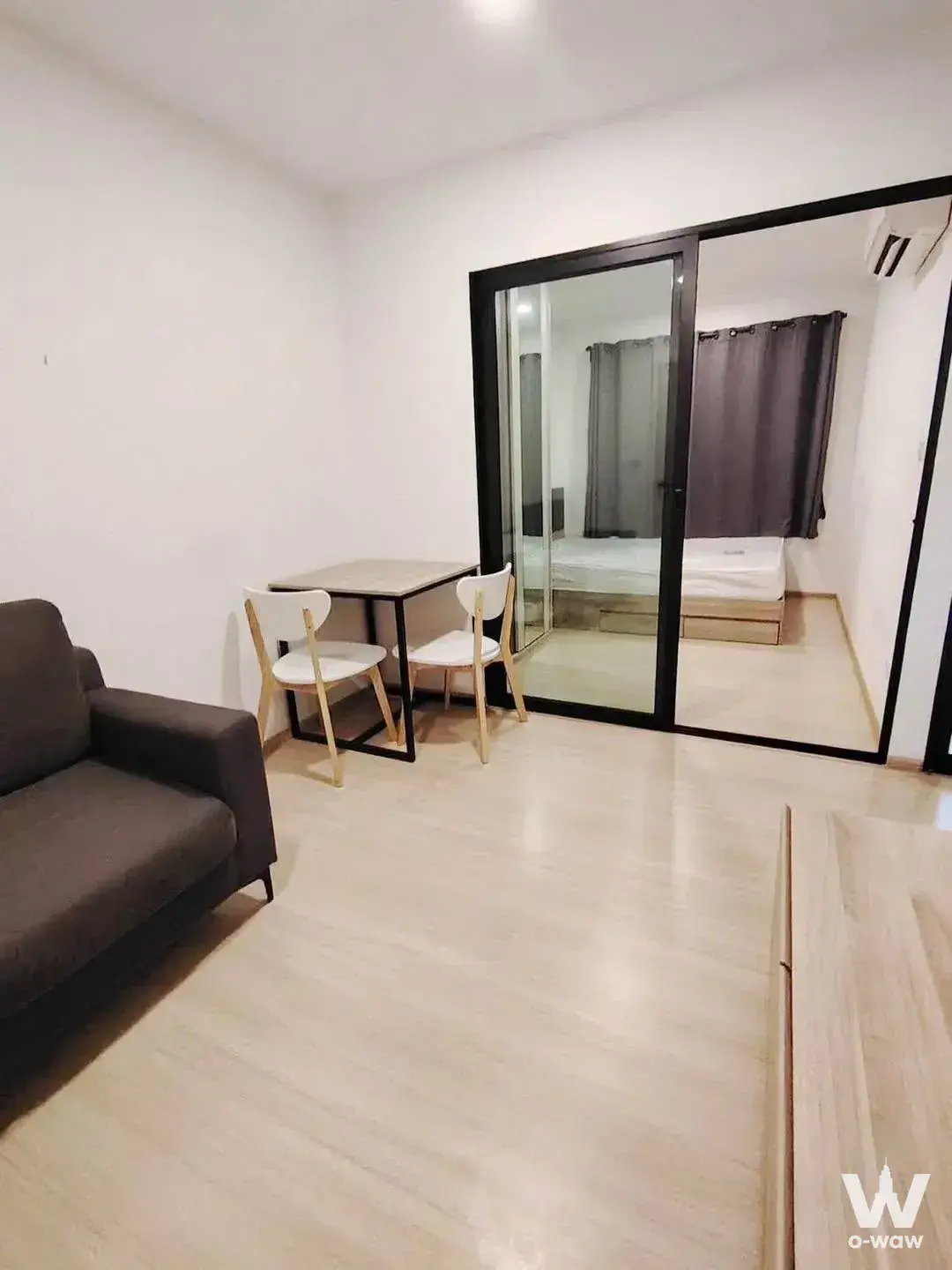Condo with 1 bedroom for rent at Chewathai Hallmark Ladprao - Chokchai 4 Phase 2 — photo 2 of 5