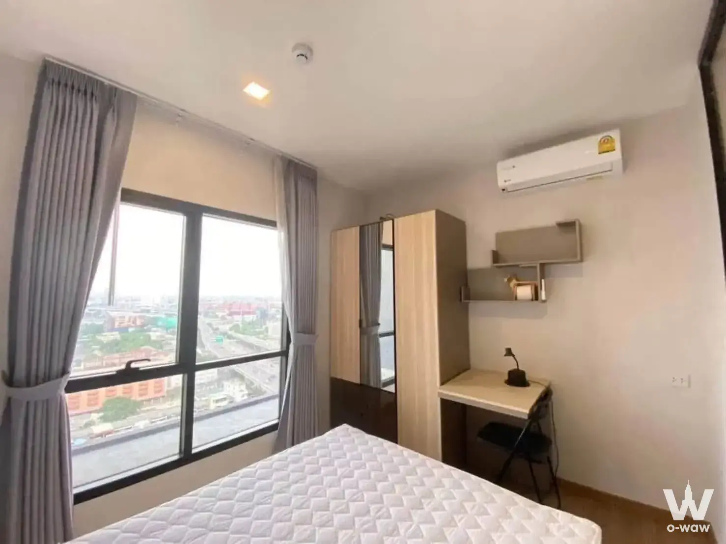 Condo with 1 bedroom for rent at Metris Rama 9-Ramkumhang — photo 3 of 5