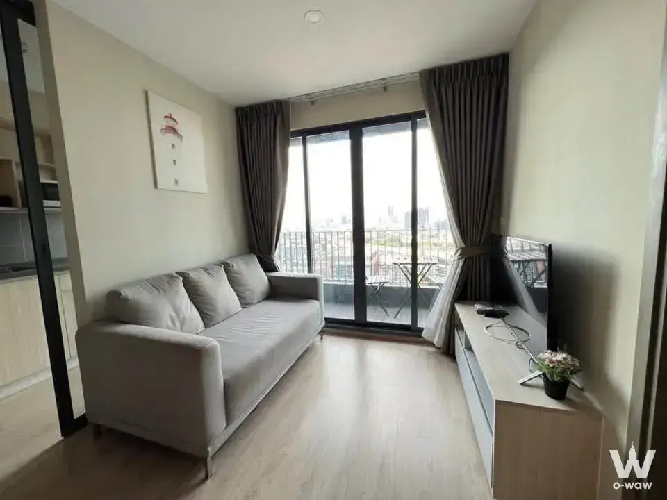 Condo with 2 bedrooms for rent at Ideo O2 — photo 2 of 5