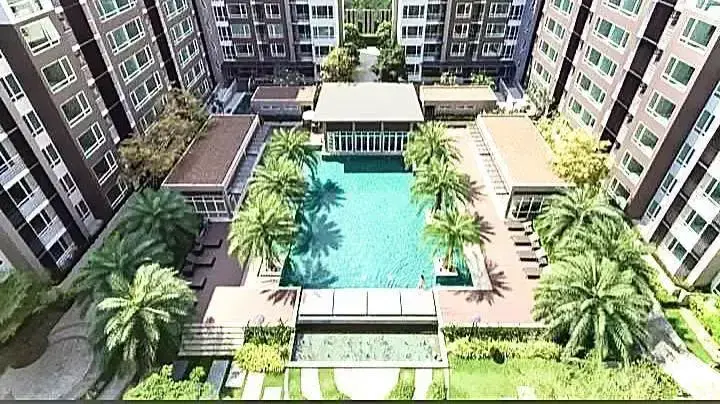 Soi Supaphong 3 - Srinakarin Road 40, opposite Seacon Square, near MRT Suan Luang Rama 9 Station