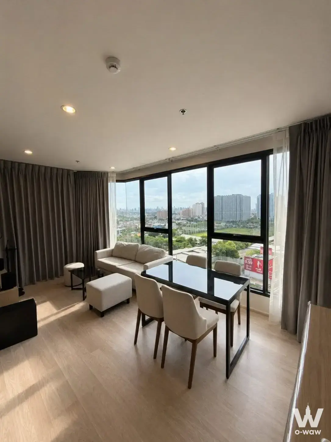 Condo with 2 bedrooms for rent at Ideo Mobi Sukhumvit Eastpoint — photo 1 of 5