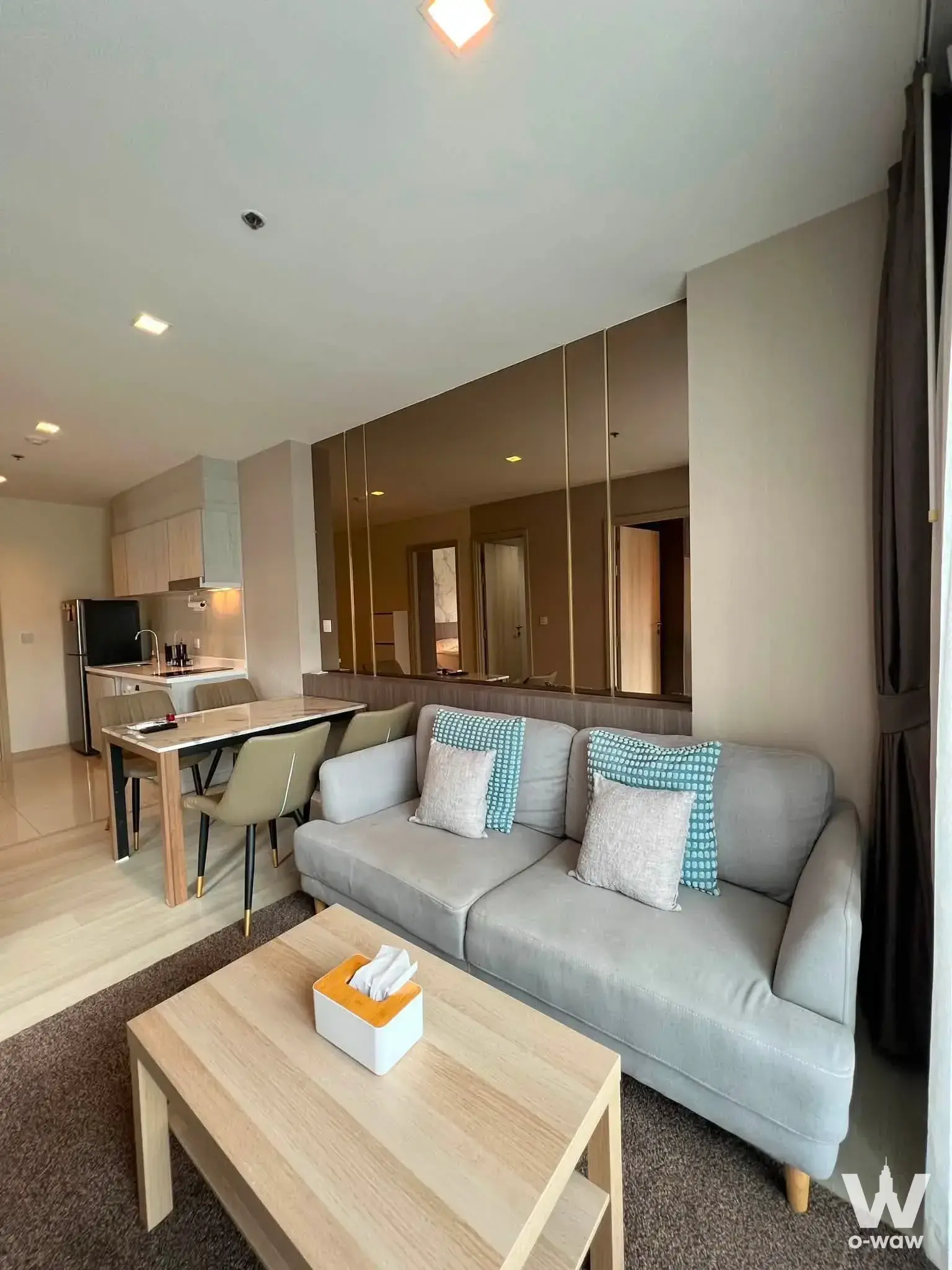 Condo with 2 bedrooms for rent at Life One Wireless — photo 2 of 5