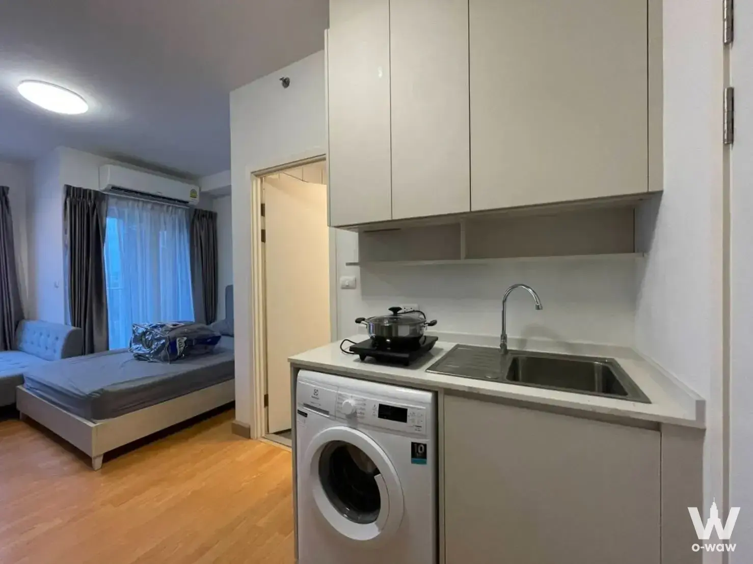 Commercial with 1 bedroom for rent at Chapter One Eco Ratchada-HuaiKhwang — photo 2 of 5