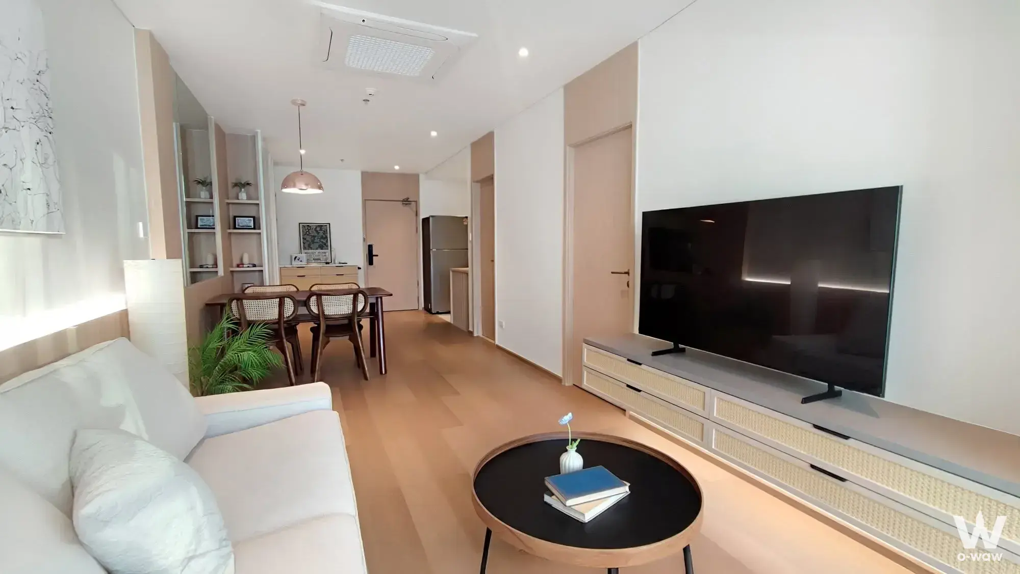 Condo with 1 bedroom for rent at Le Luk Condominium — photo 2 of 5