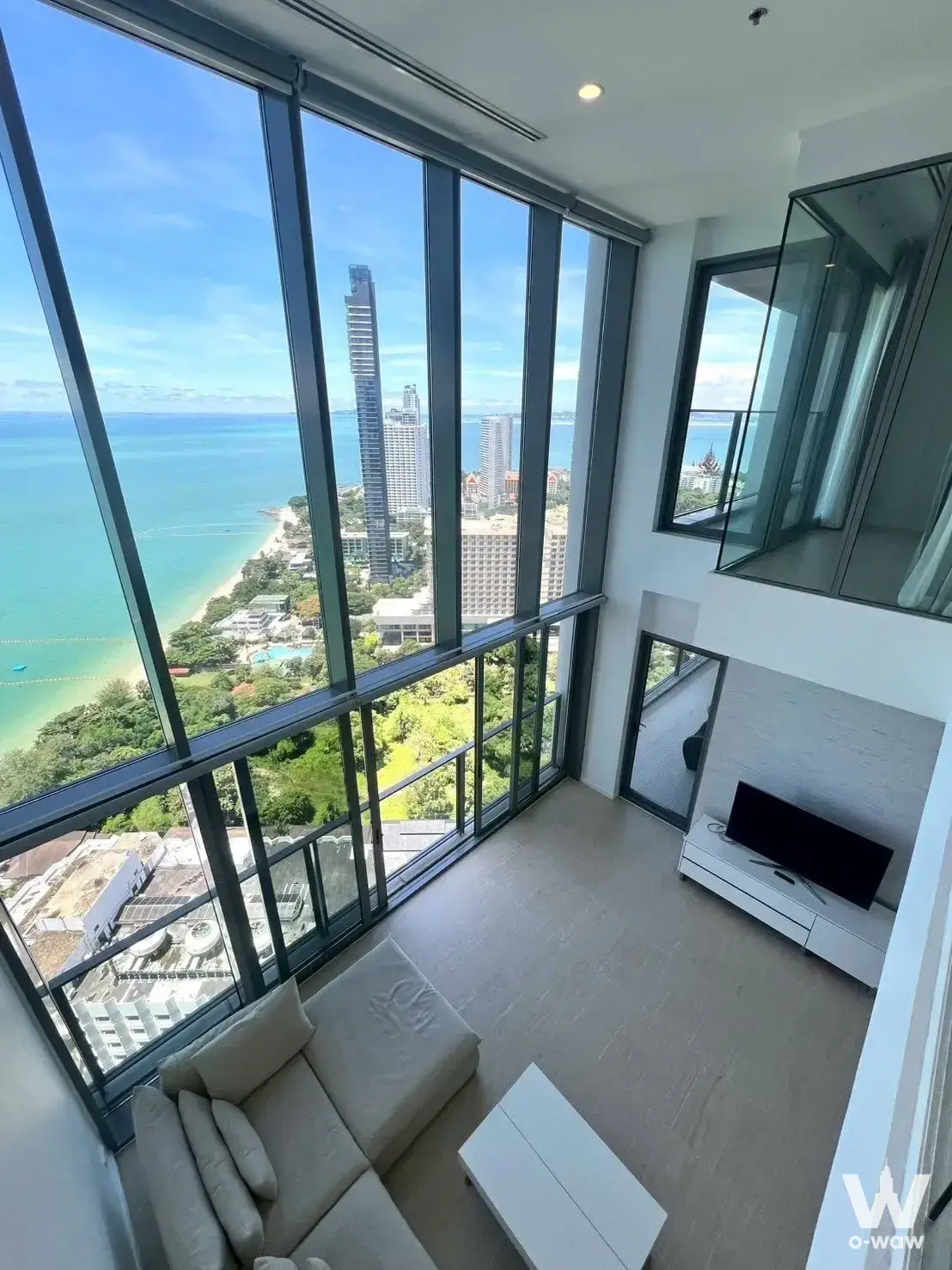 Condo with 3 bedrooms for rent at Northpoint Condominium — photo 1 of 5
