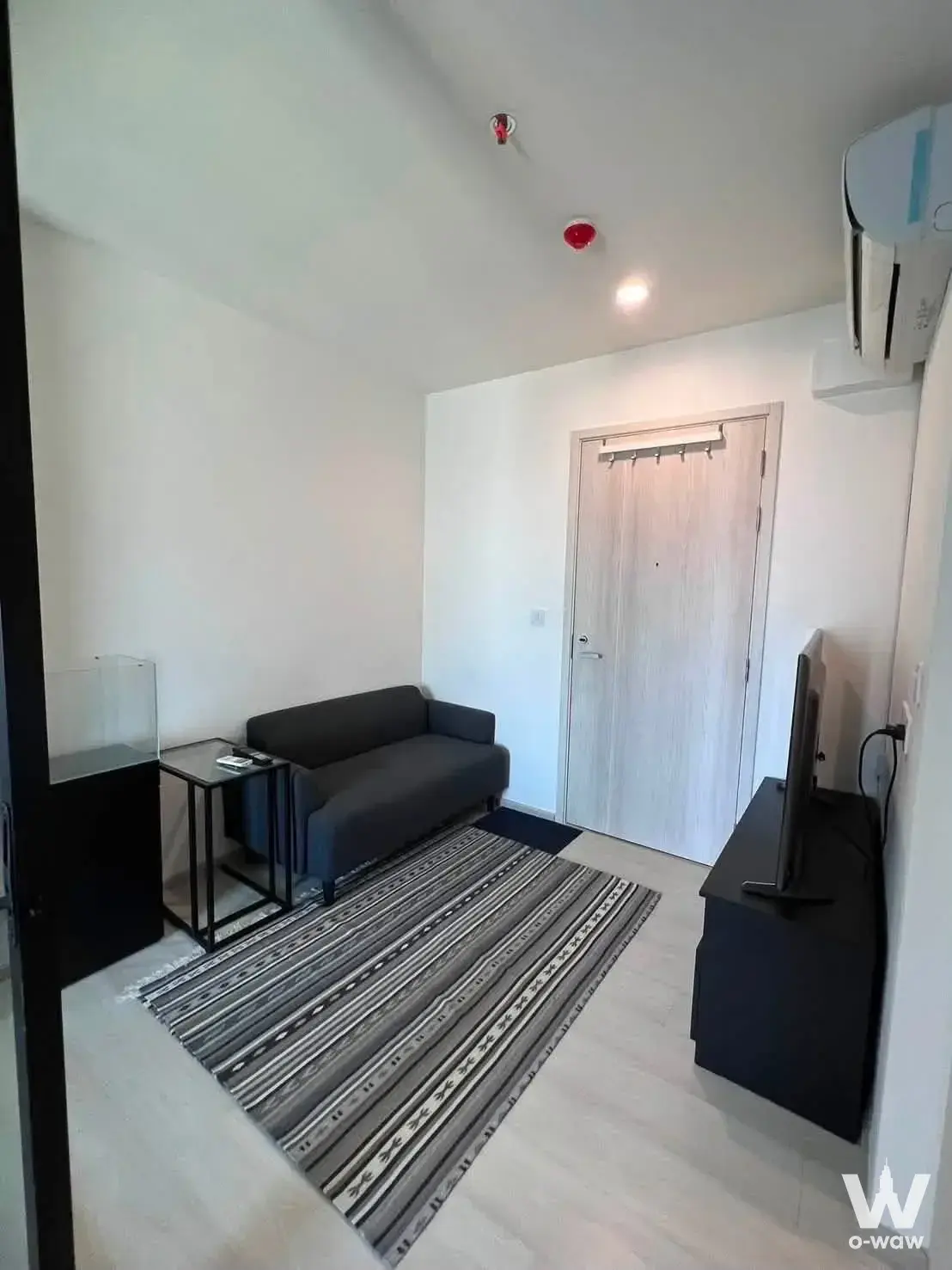 Near MRT Phra Ram 9