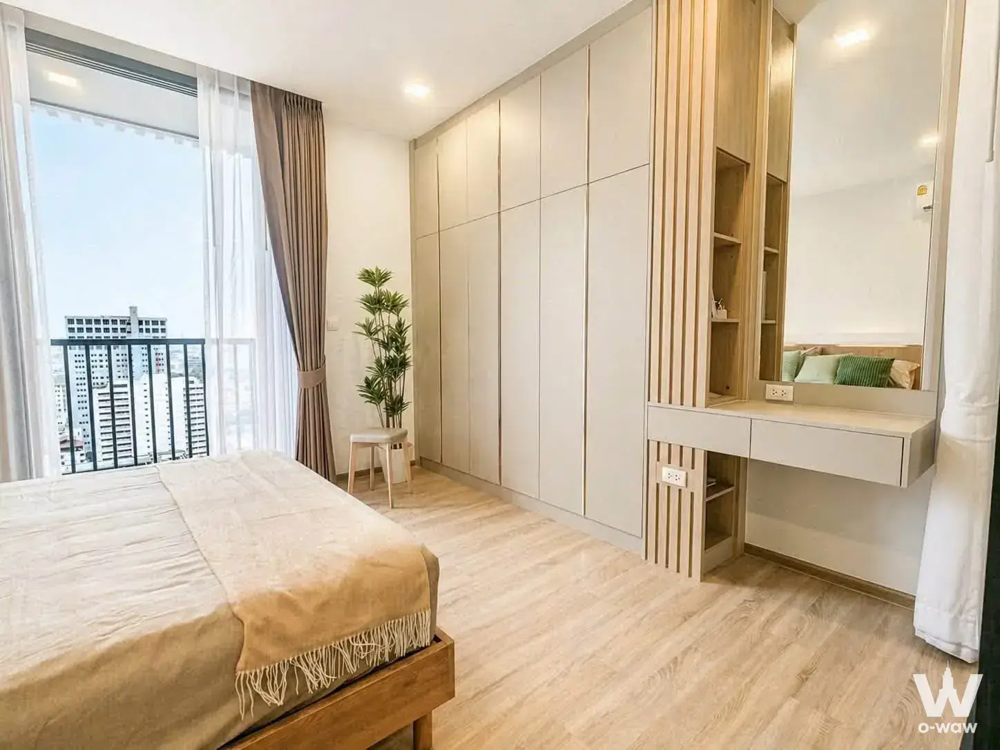Condo with 1 bedroom for rent at XT Phayathai — photo 2 of 5