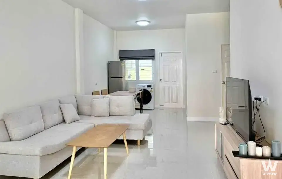 House with 3 bedrooms for rent at Opposite King Power, Close to Central Phuket, Near markets, restaurants & shopping areas, Phuket, Thailand — photo 2 of 5