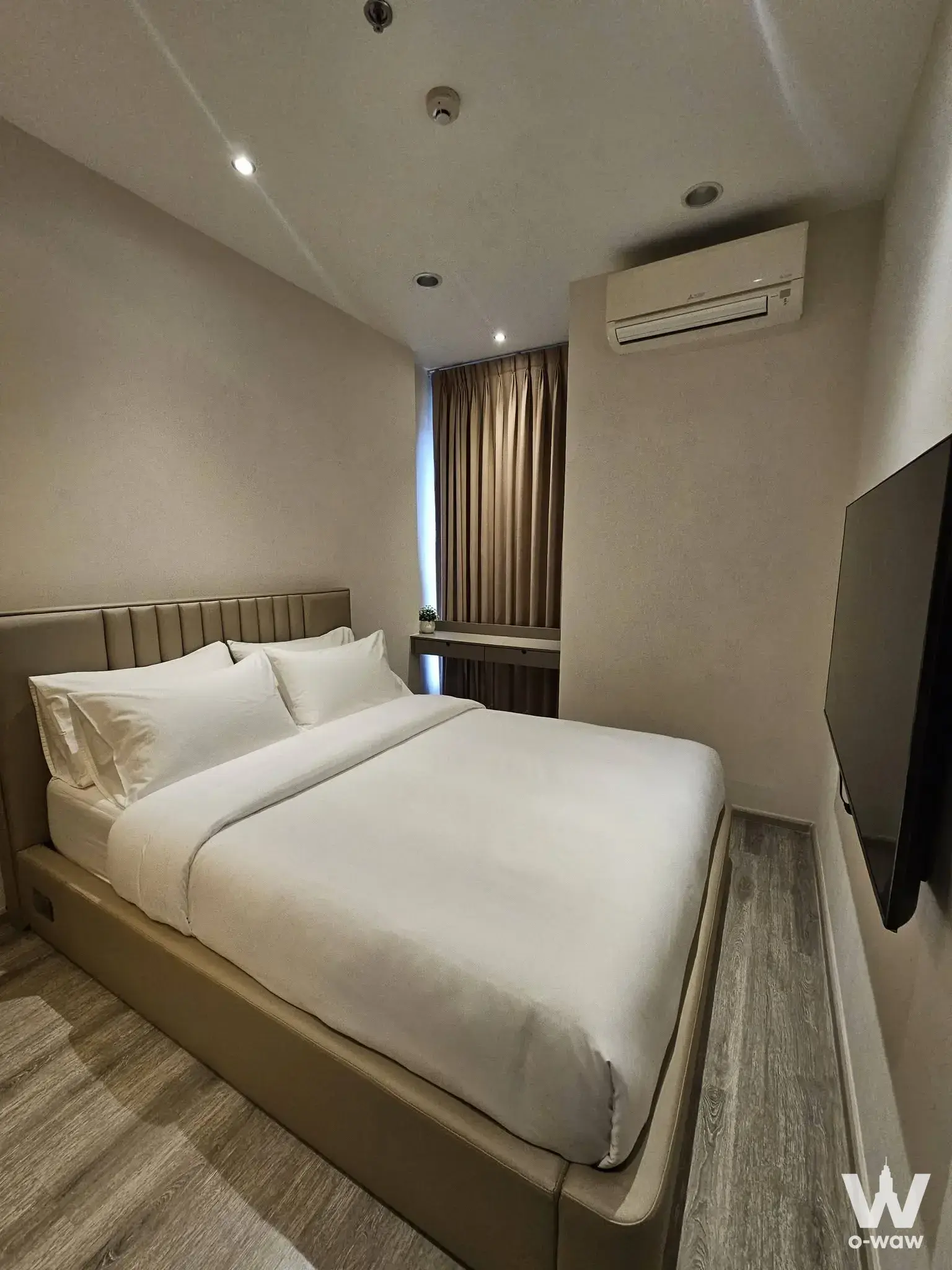 Condo with 2 bedrooms for rent at Ideo Mobi Asoke — photo 4 of 4