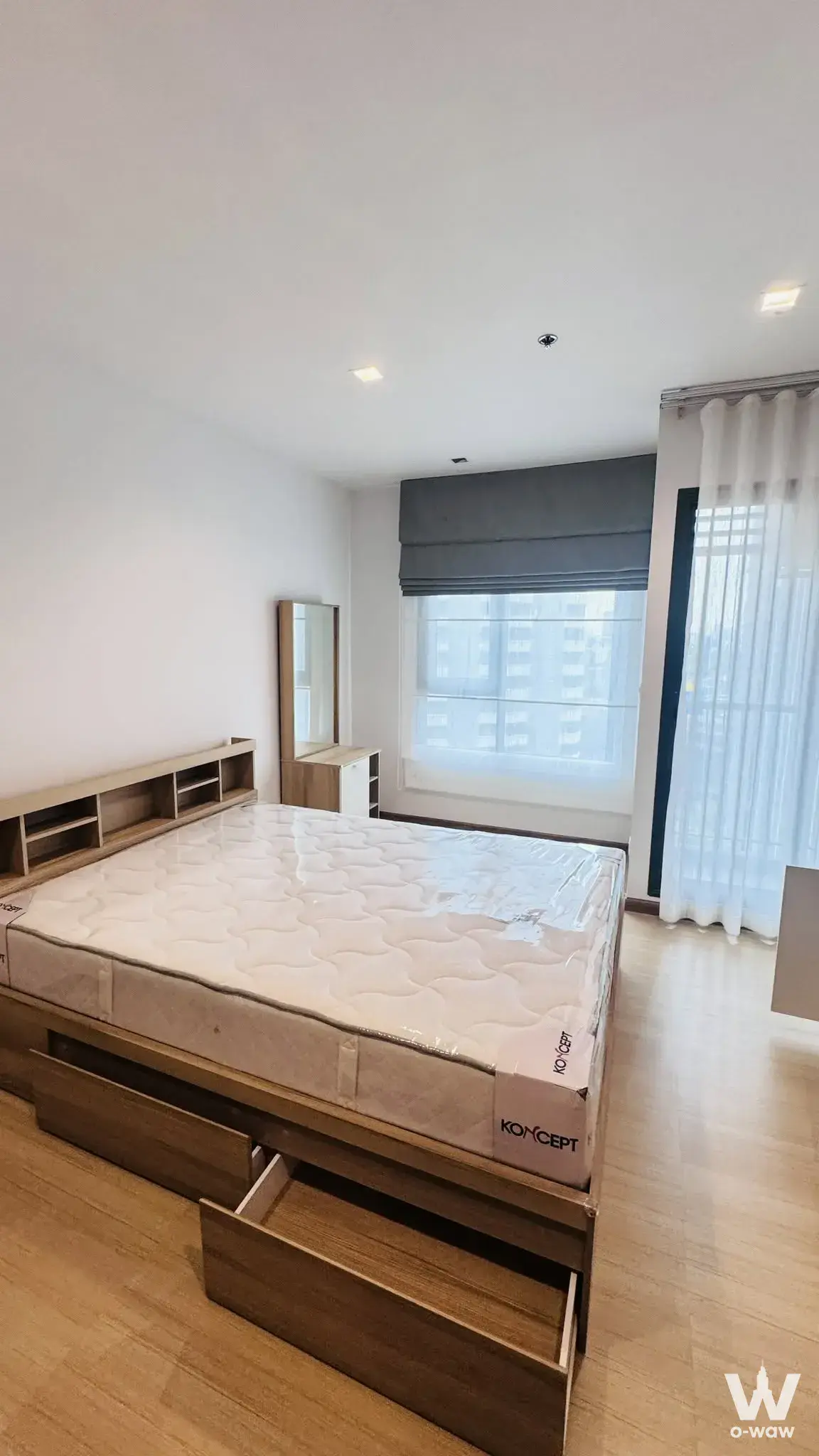 Condo with 1 bedroom for rent at Life One Wireless — photo 1 of 5