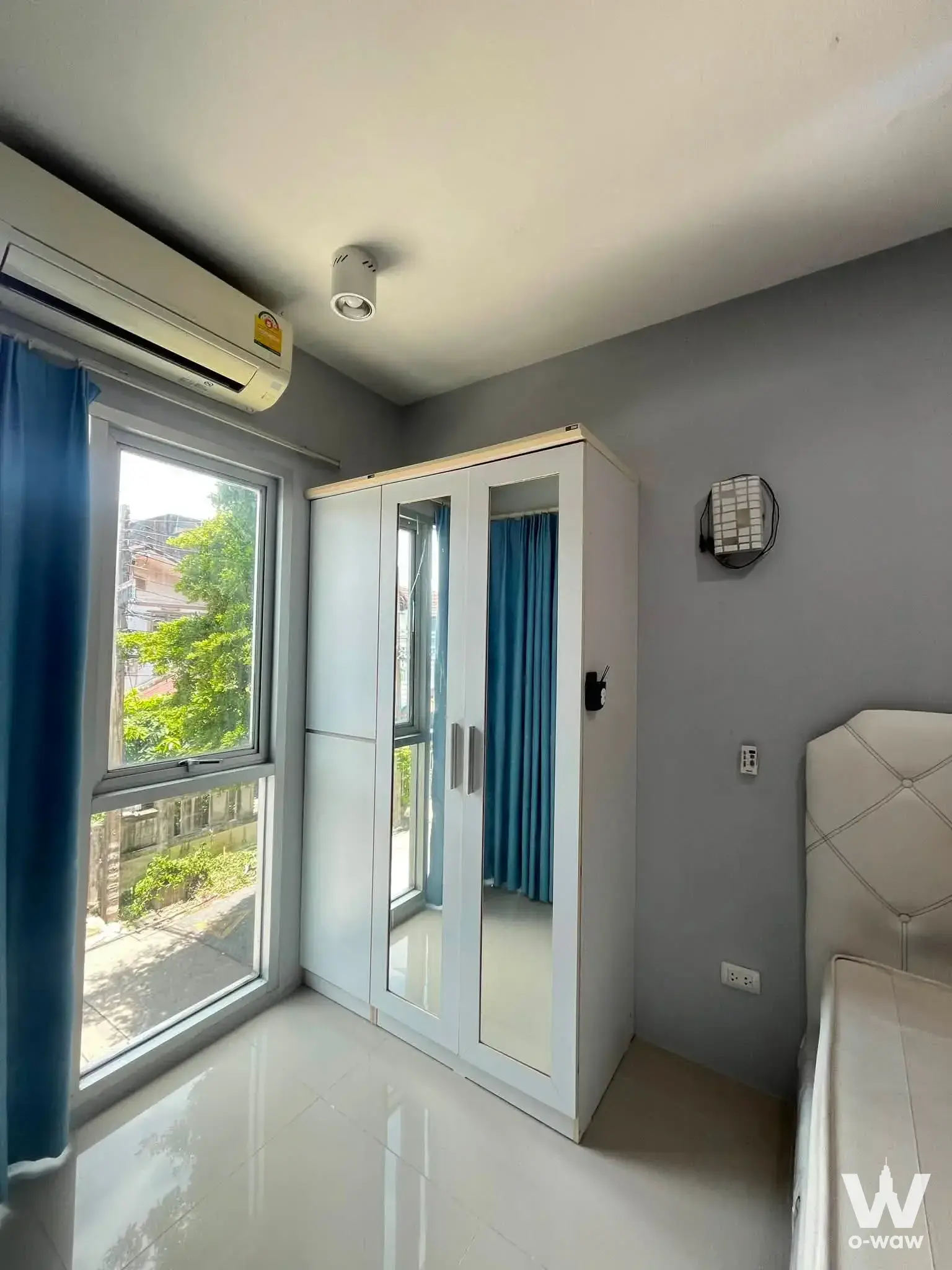 Townhouse with 1 bedroom for rent at 59 Heritage — photo 4 of 5