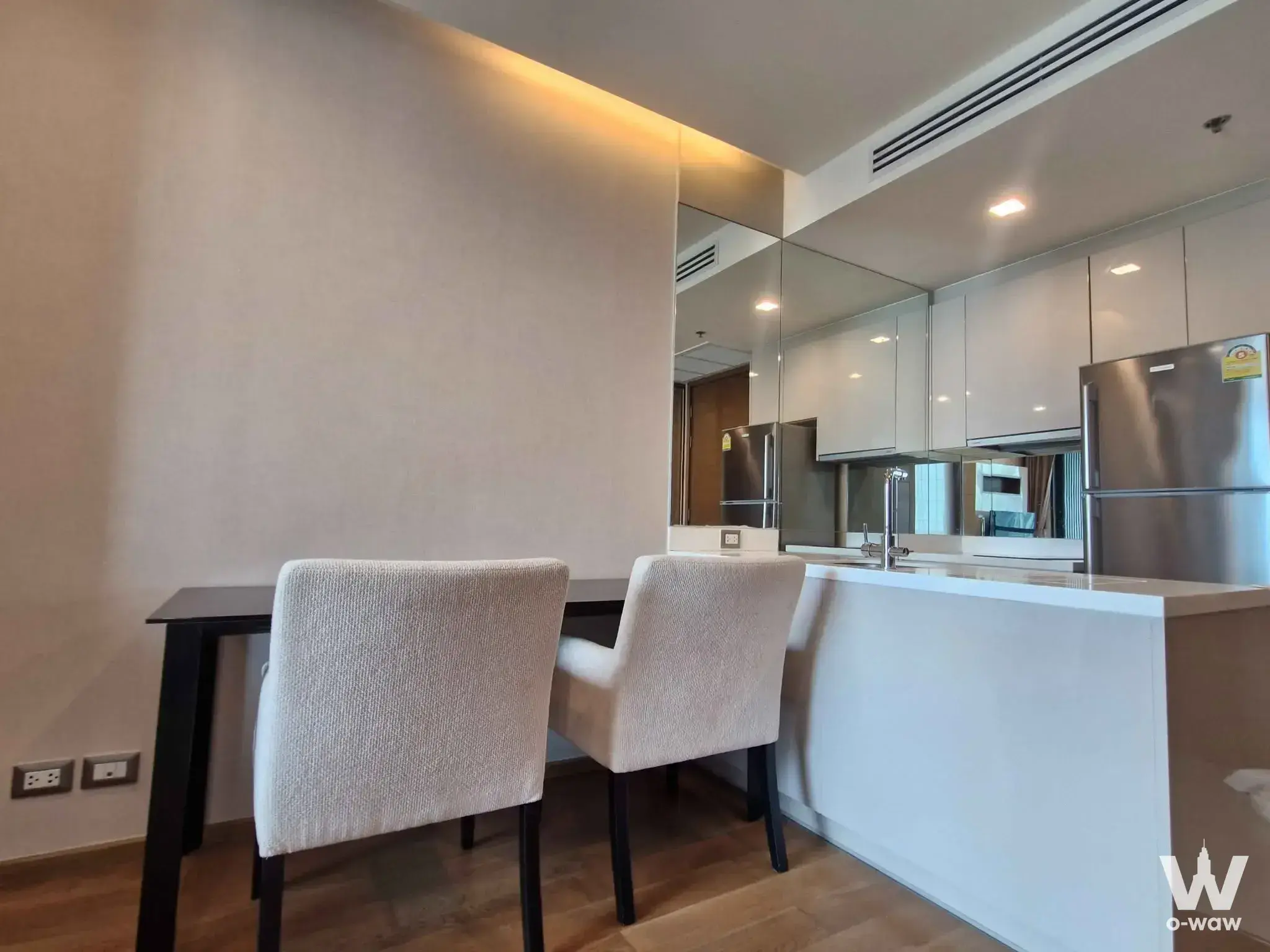 Condo with 1 bedroom for rent at The Address Sathon — photo 2 of 5