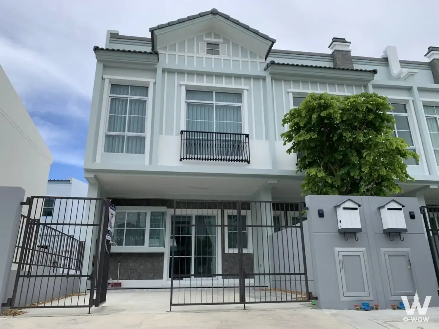 Townhouse with 2 bedrooms for rent at Indy 2 Bangna-Ramkhamhaeng 2 — photo 1 of 5