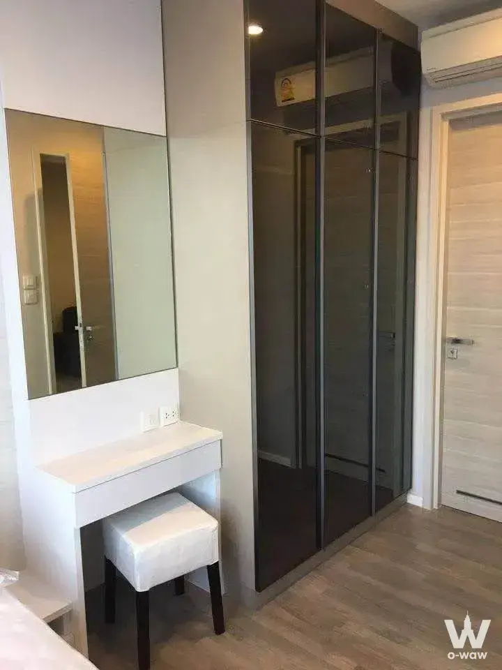 Condo with 1 bedroom for rent at The Room Sathon @ St. Louis — photo 3 of 4