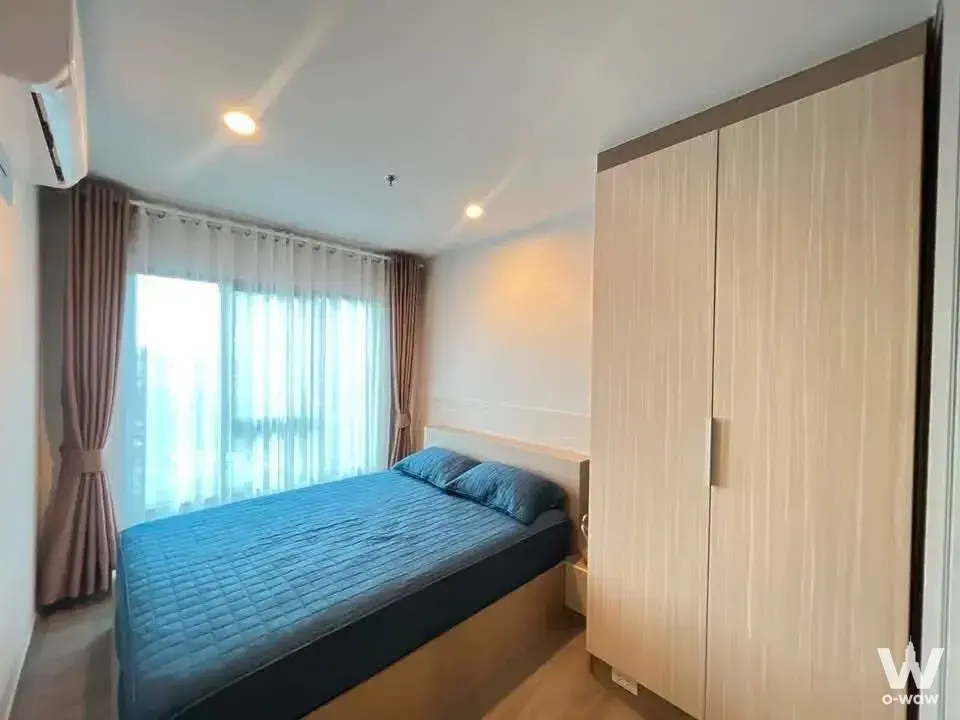 Condo with 1 bedroom for rent at Regent Home Wutthakat — photo 1 of 5