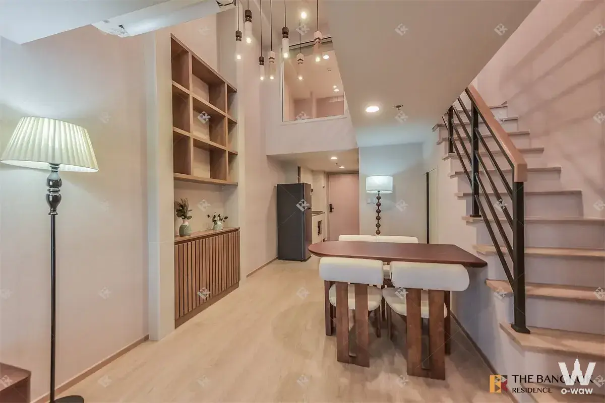 Commercial with 2 bedrooms for rent at Samyan, Bangkok — photo 2 of 5