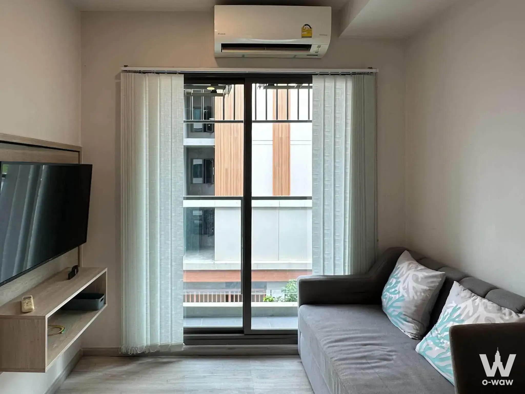 Condo with 1 bedroom for rent at Phyll Phahol 34 — photo 3 of 5