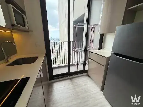 Commercial with 1 bedroom for rent at Whizdom Essence Sukhumvit — photo 5 of 5