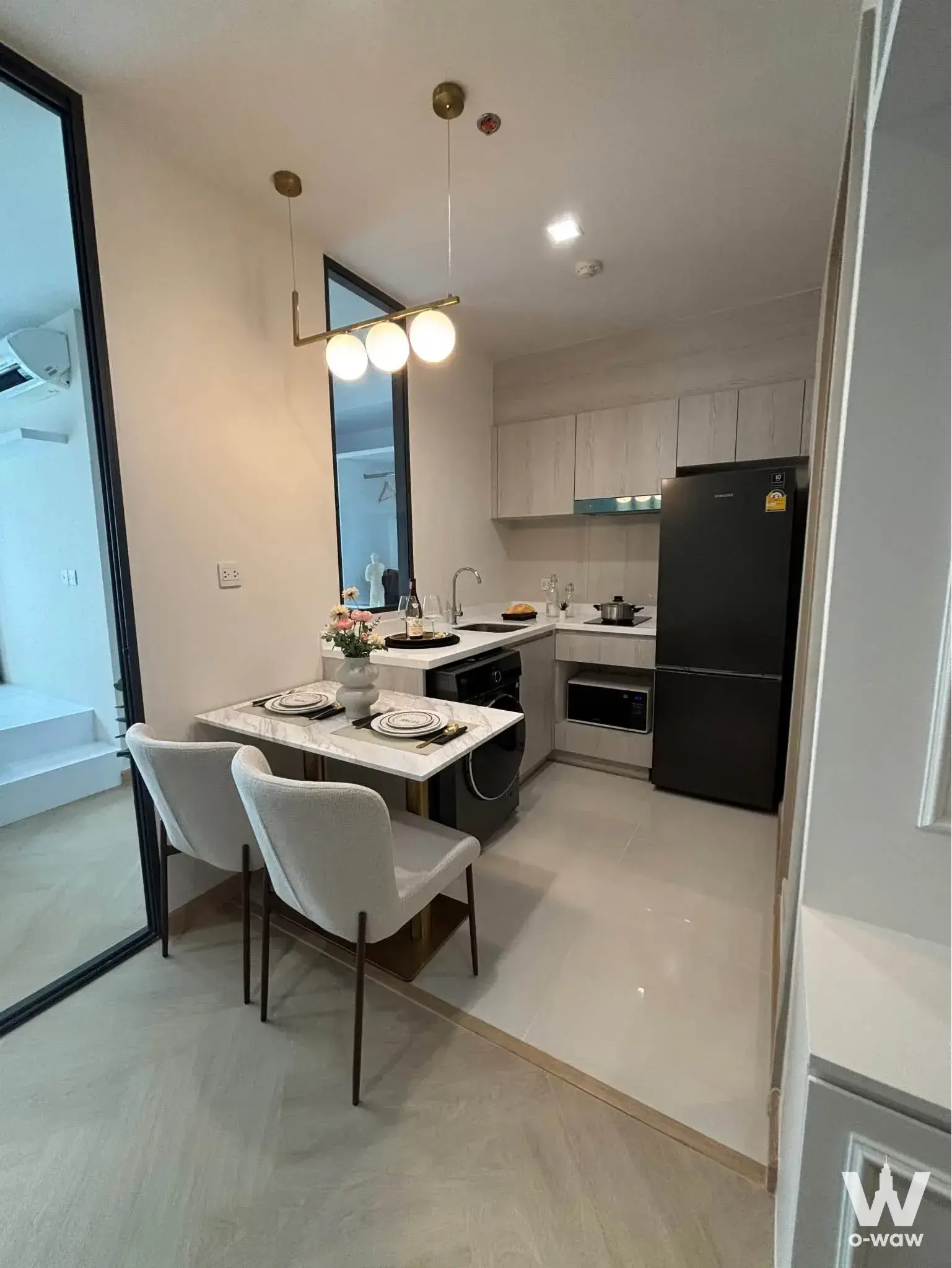 Condo with 1 bedroom for sale at Life One Wireless — photo 2 of 5