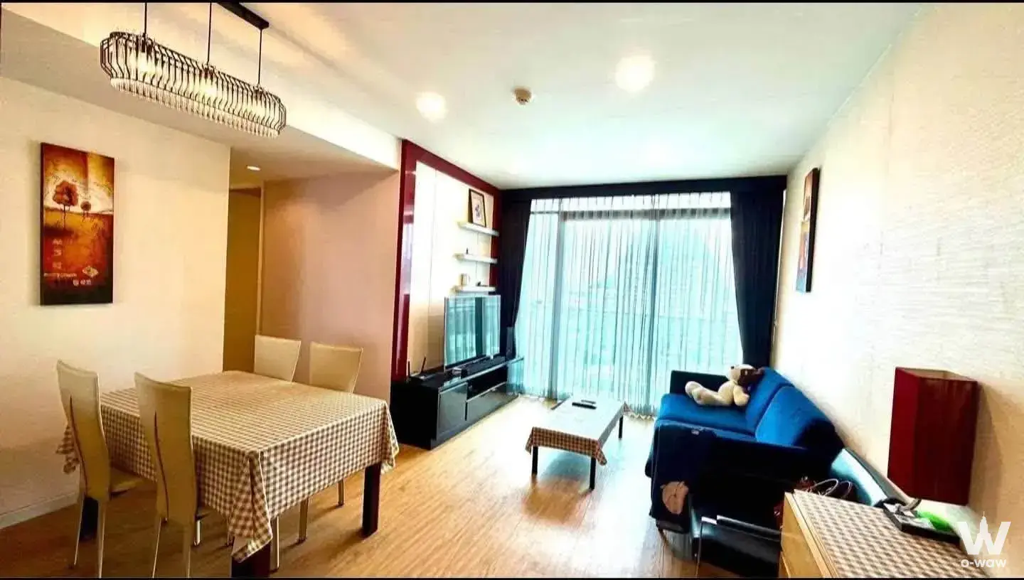 Condo with 3 bedrooms for rent at Siamese Surawong — photo 3 of 5